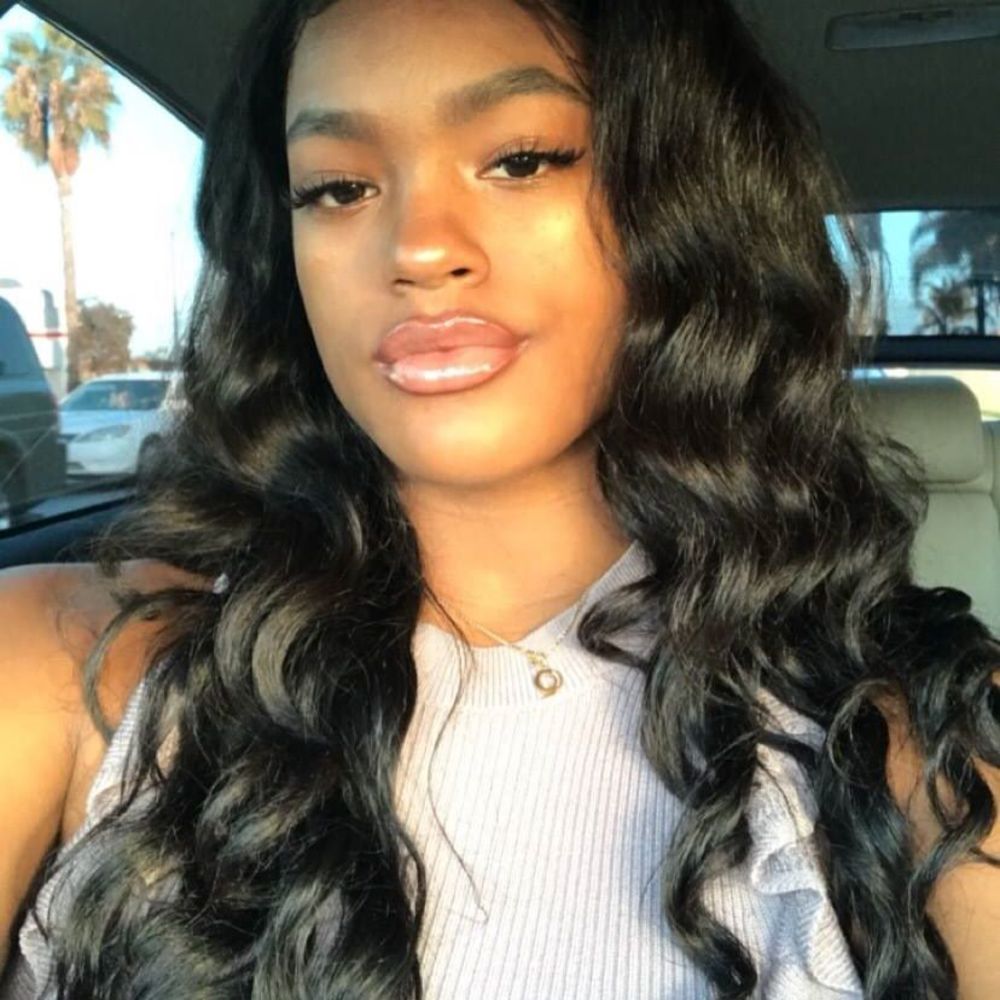 Meet your Posher, Qaria